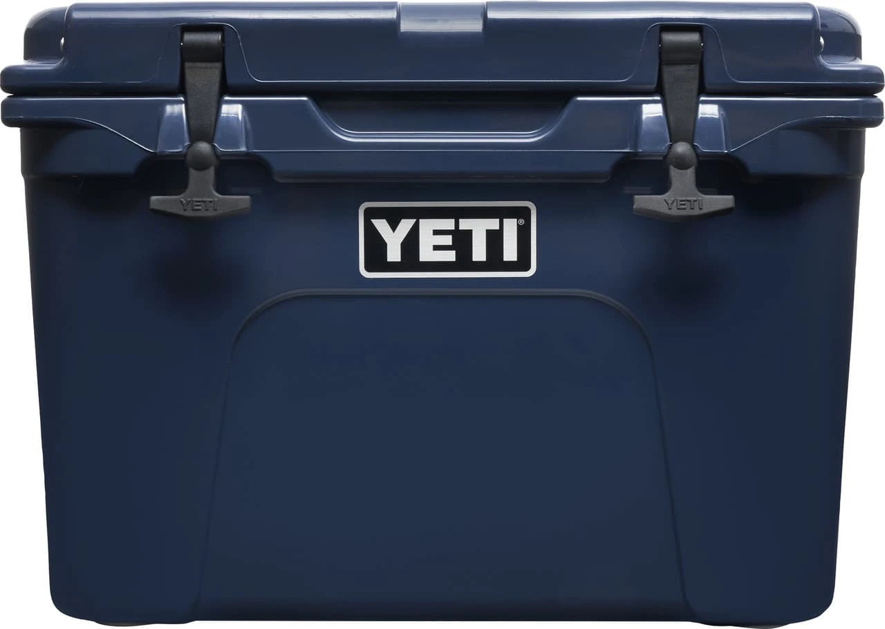 Yeti Tundra 35 Hard Cooler 1 Yeti Tundra 35 Hard Cooler